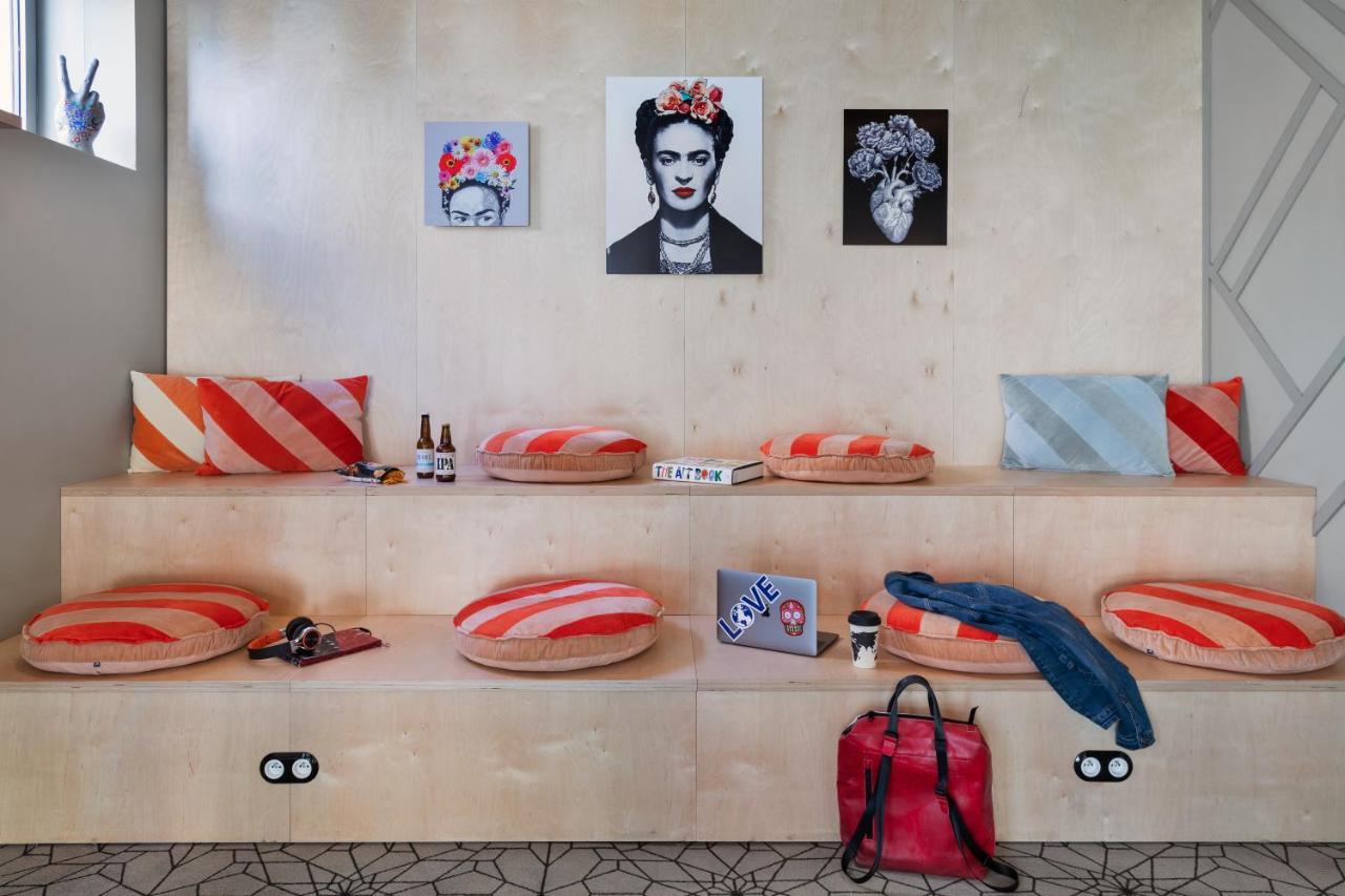 Moxy Amiens Hotel Екстериор снимка