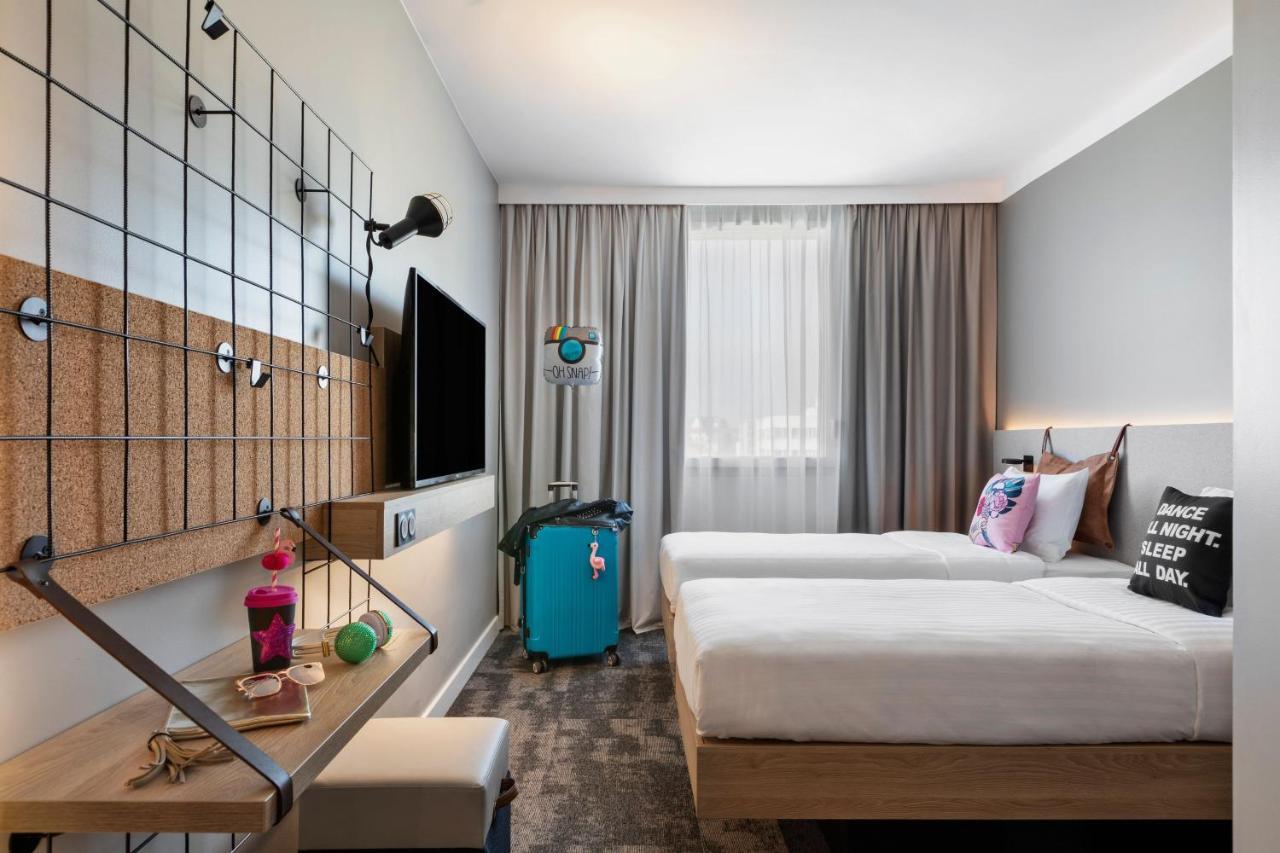 Moxy Amiens Hotel Екстериор снимка