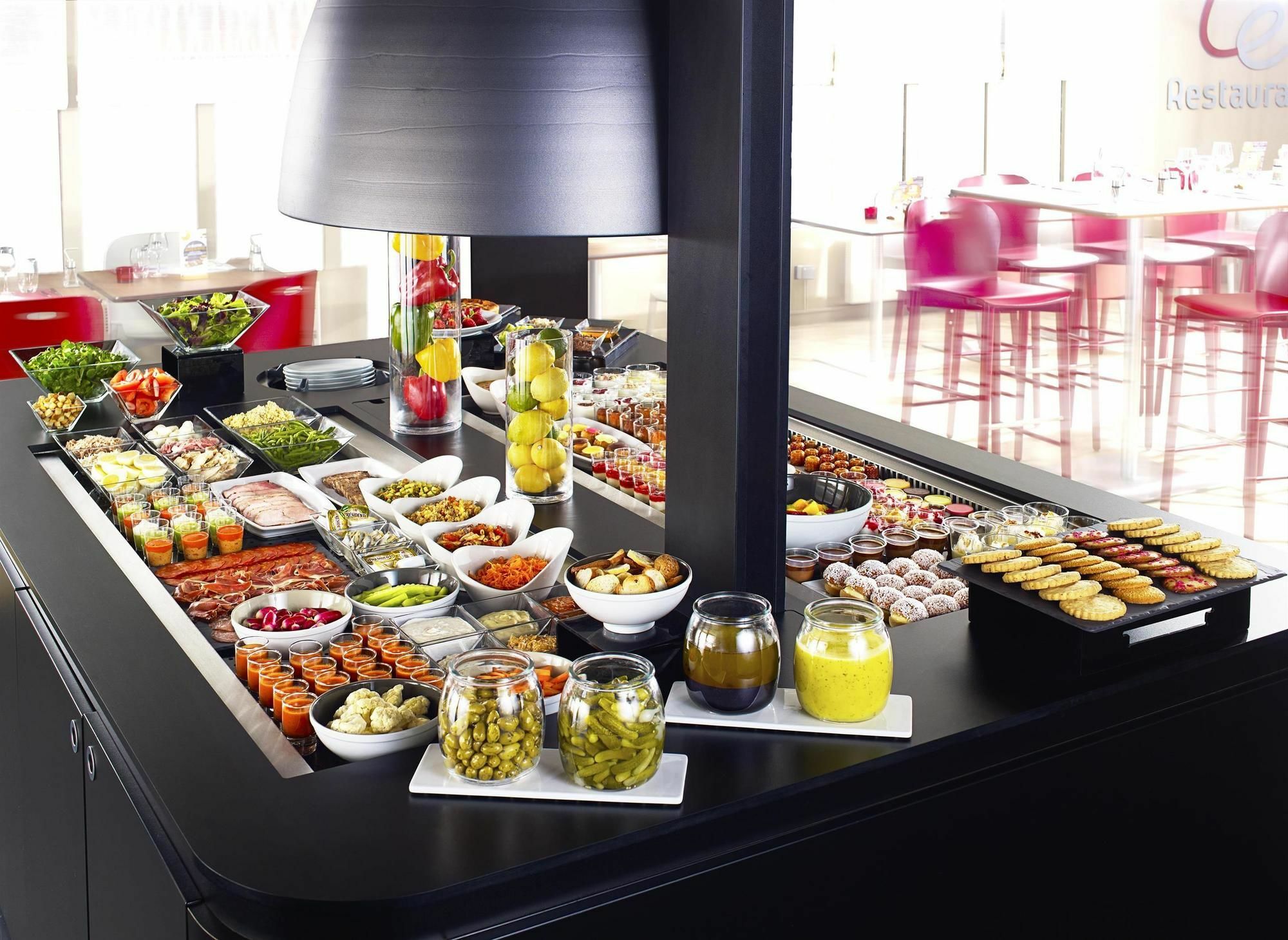 Moxy Amiens Hotel Екстериор снимка